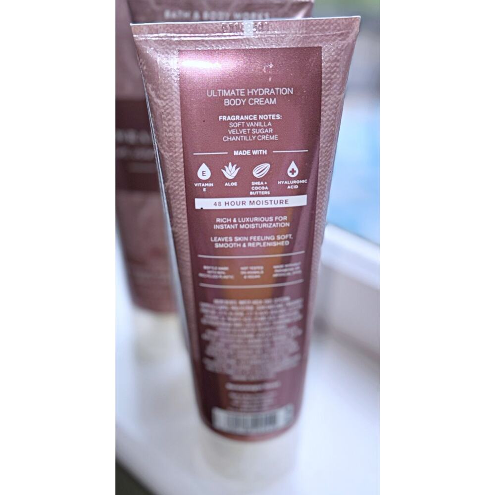 Bath & Body Works 8 oz Wrapped in Vanilla Ultimate Hydration Body Cream x3 - Picture 4 of 4